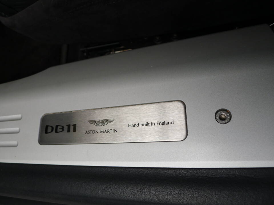 Image 34/37 of Aston Martin DB 11 V12 (2020)