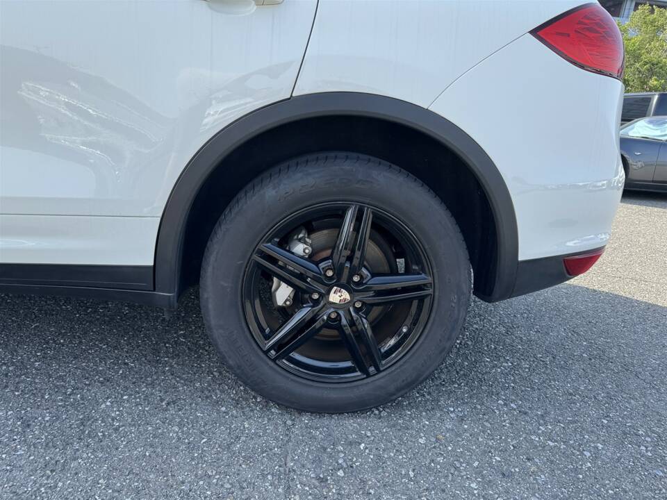 Bild 55/61 von Porsche Cayenne S (2010)