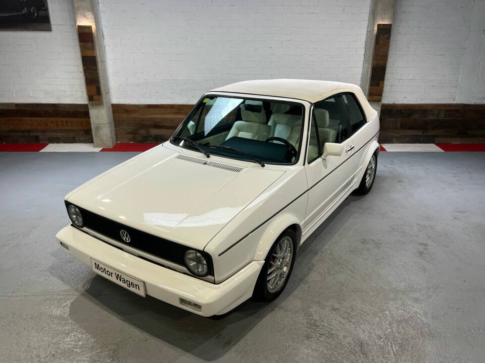 Immagine 4/68 di Volkswagen Golf III GTI 2.0 (1993)