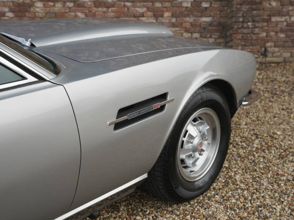 Bild 39/50 von Aston Martin V8 (1974)