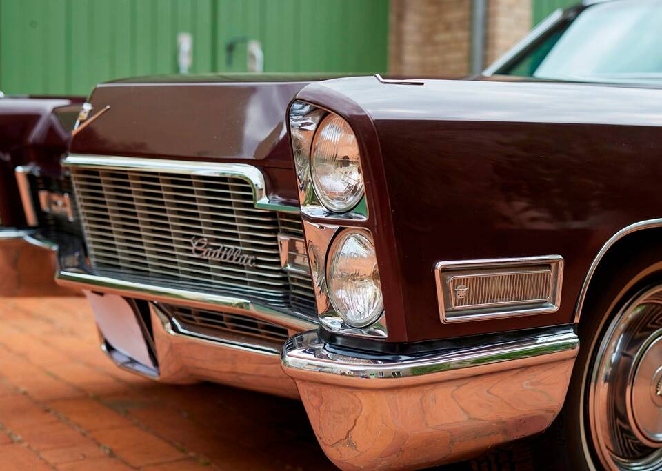 Bild 82/200 von Cadillac Coupe DeVille (1968)