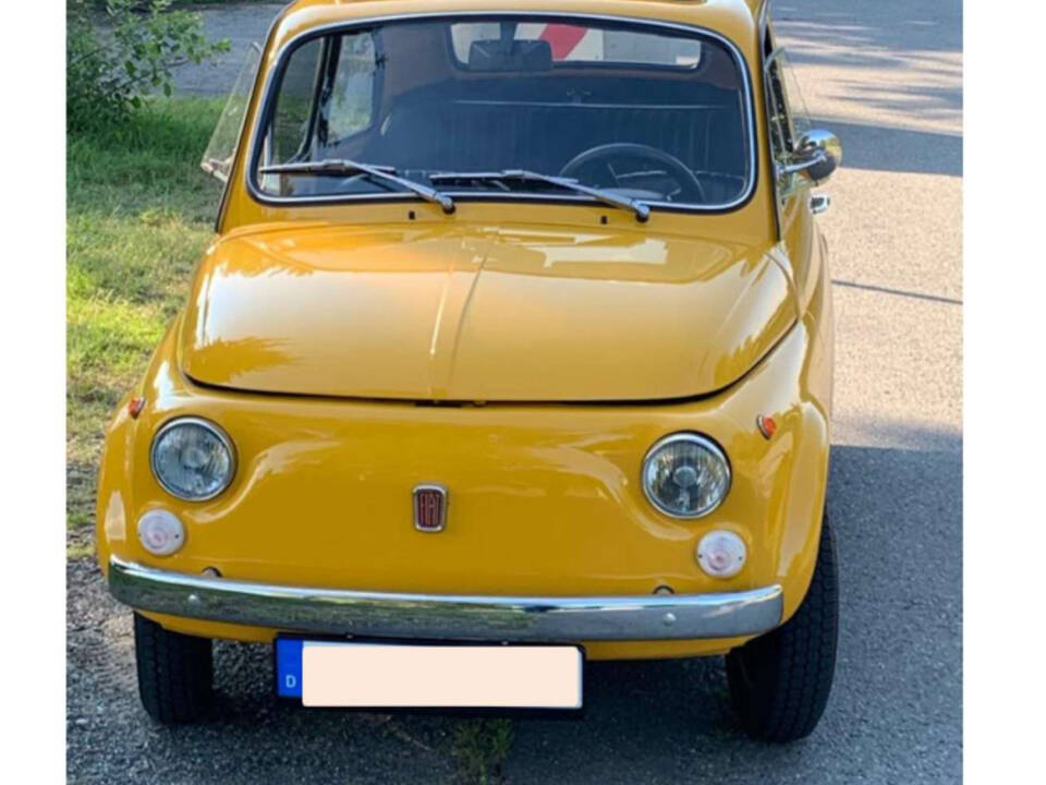 Image 2/8 of FIAT 500 L (1968)