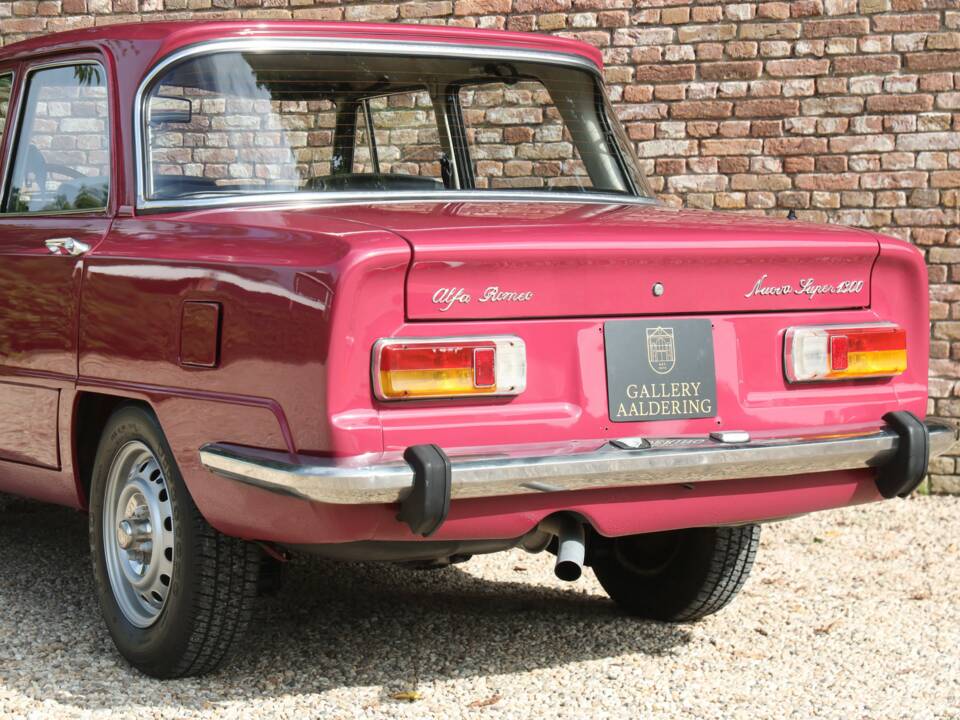 Bild 41/50 von Alfa Romeo Giulia Nuova Super 1300 (1975)