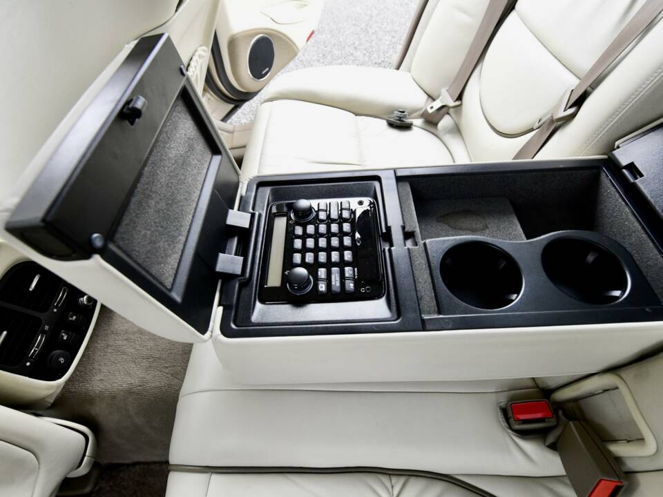 Afbeelding 27/50 van Jaguar XJ 8 4.2 (2003)