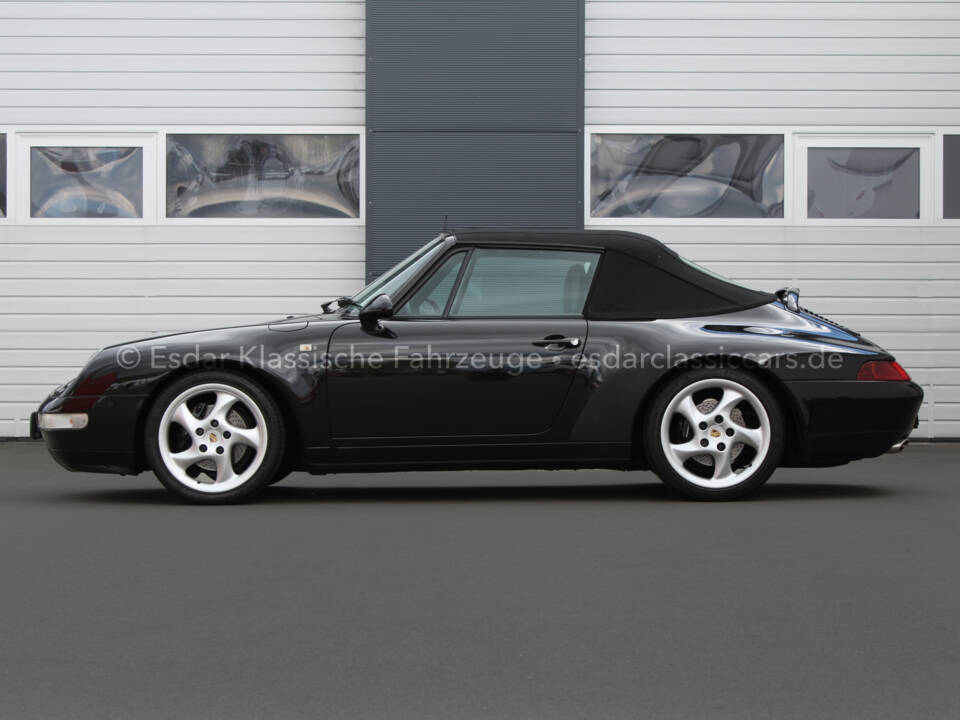 Image 6/28 of Porsche 911 Carrera (1997)