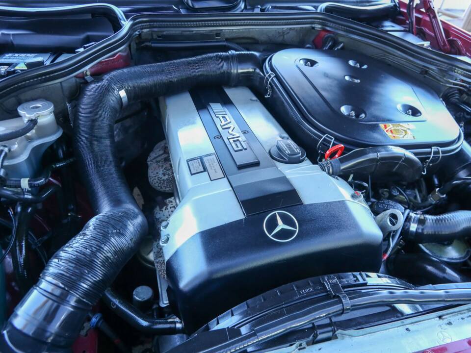 Bild 27/50 von Mercedes-Benz 300 CE-24 3.4 AMG (1993)