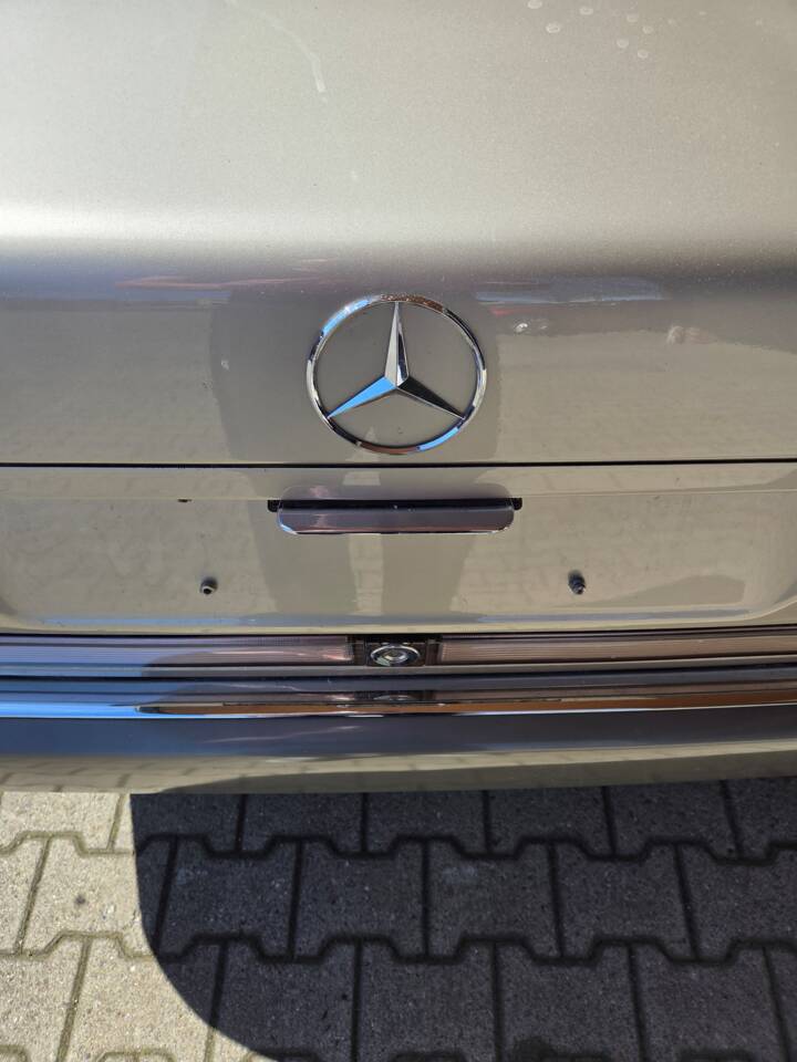 Bild 11/12 von Mercedes-Benz 300 SE (1991)
