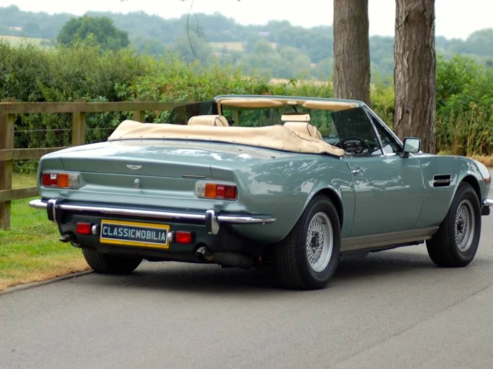 Image 12/27 of Aston Martin V8 Volante (1979)