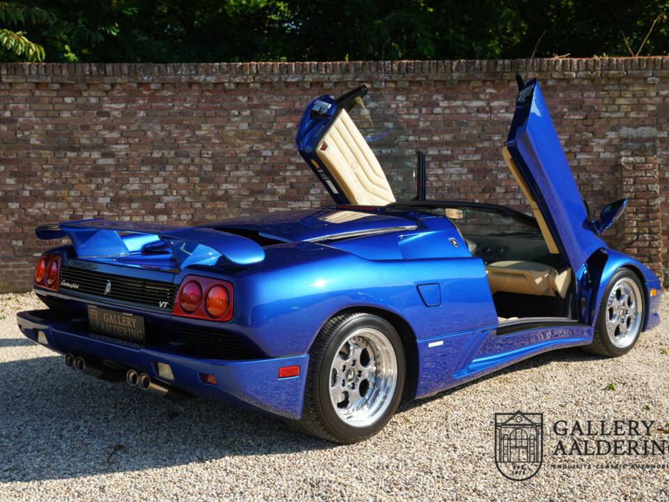 Obraz 36/50 pojazdu Lamborghini Diablo VT Roadster (1996)