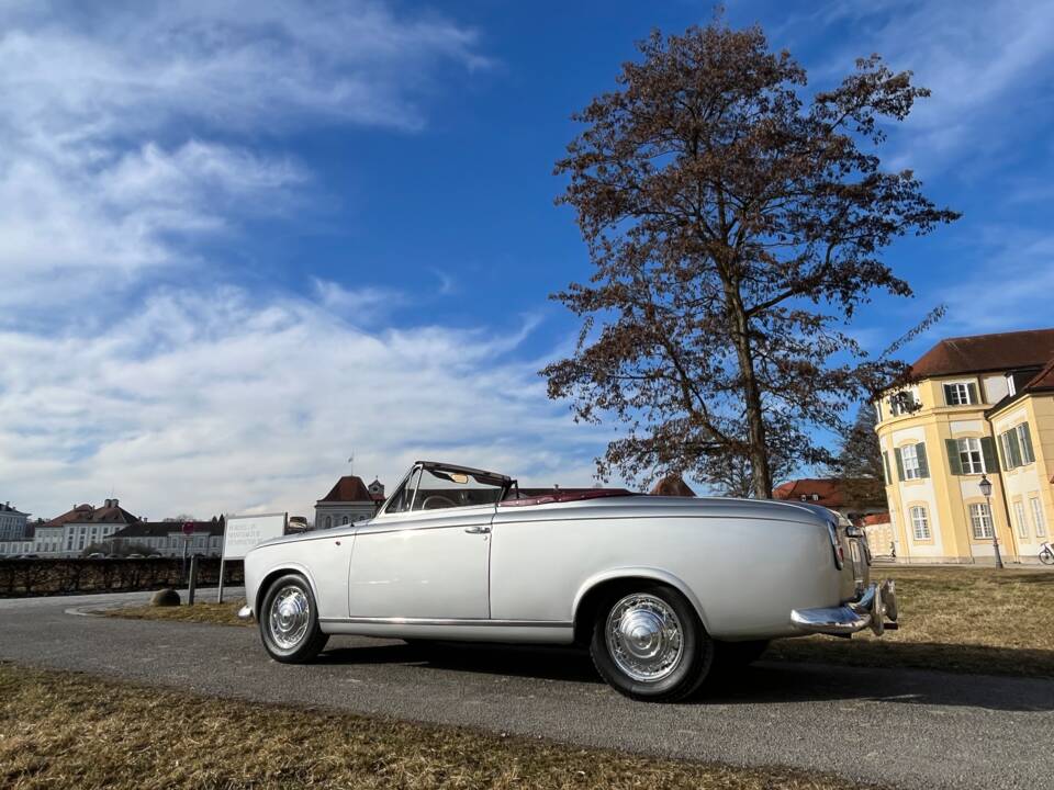Immagine 4/87 di Peugeot 403 Cabriolet (1958)