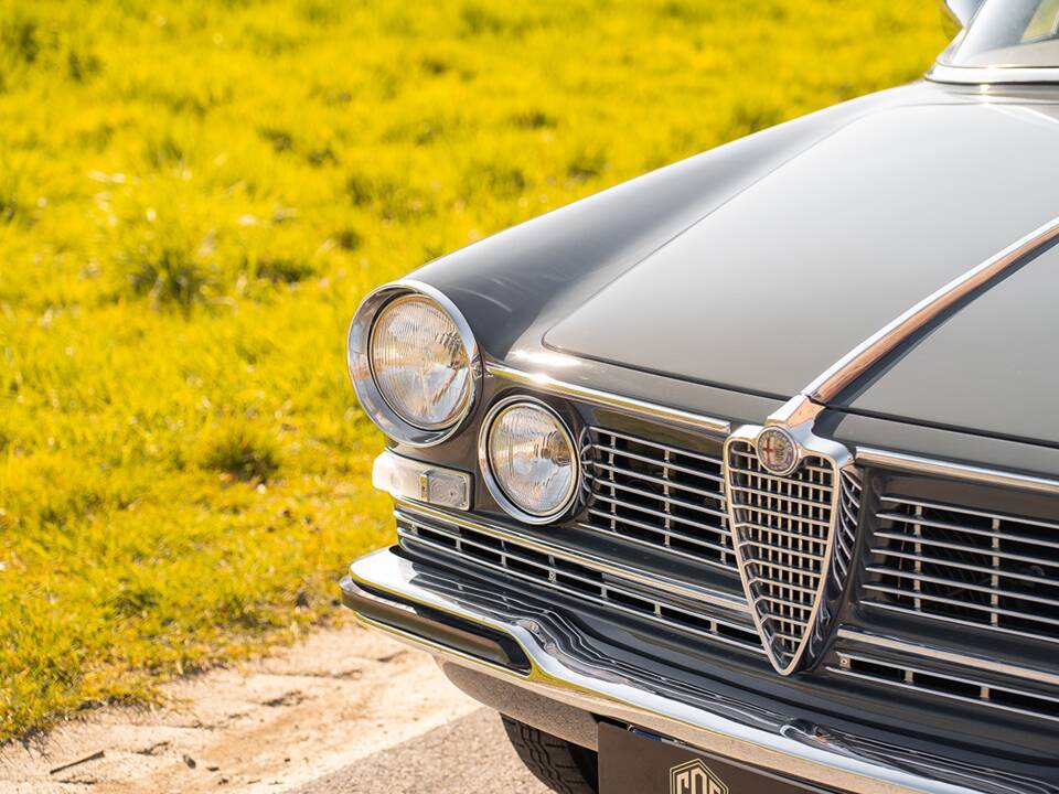 Afbeelding 10/39 van Alfa Romeo 2600 Berlina (1962)