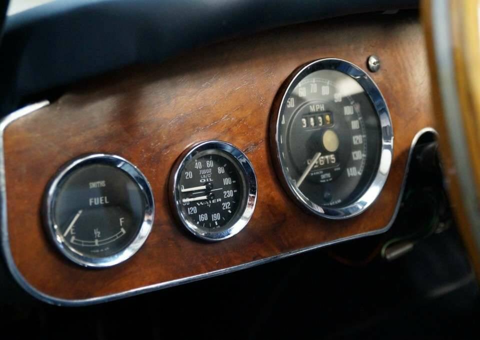 Image 17/50 de Austin-Healey 3000 Mk III (BJ8) (1965)