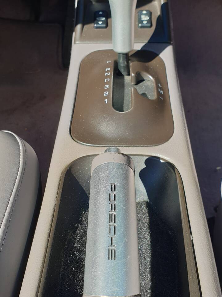 Image 55/116 of Porsche 911 Carrera (1997)