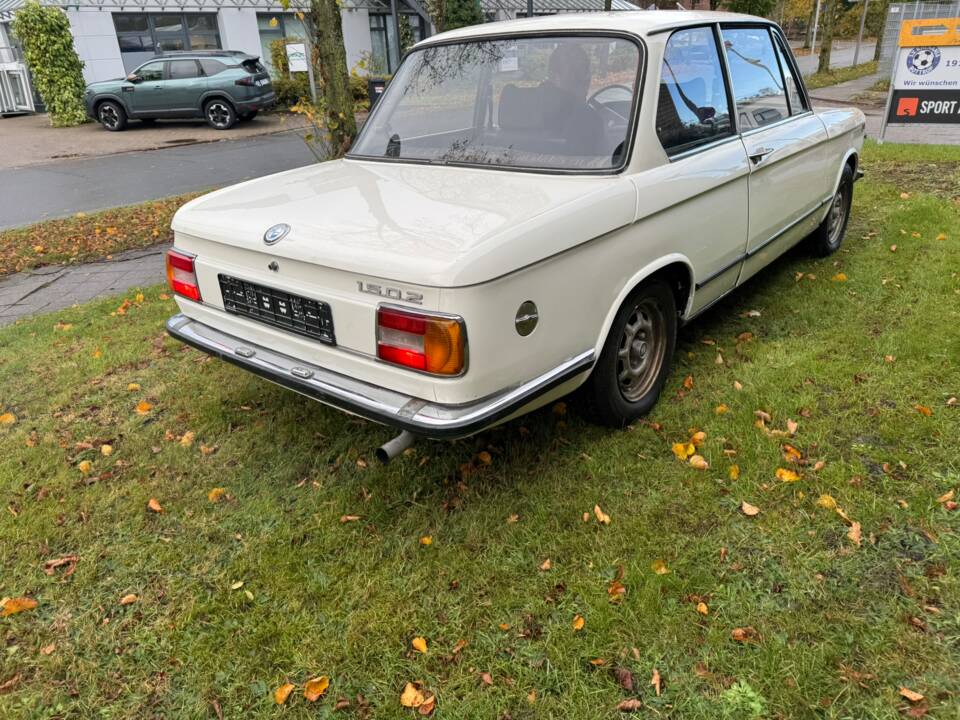 Bild 15/17 von BMW 1502 (1976)