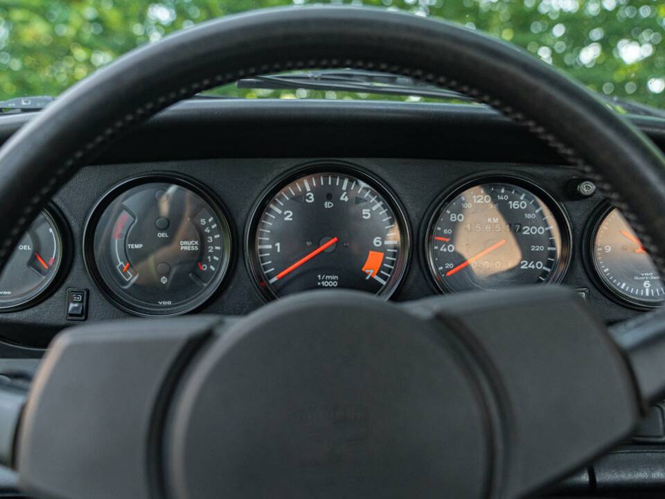 Image 41/50 de Porsche 911 SC 3.0 (1979)