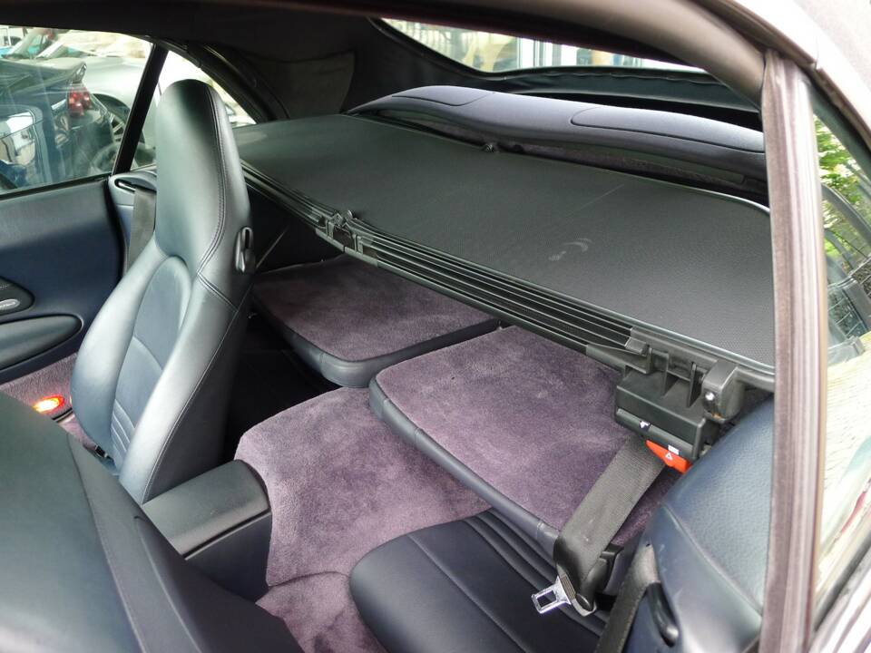 Bild 10/14 von Porsche 911 Carrera 4 (2000)