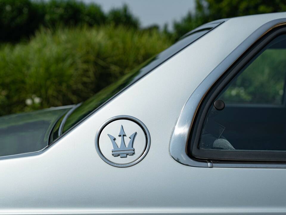 Bild 15/50 von Maserati Biturbo i (1988)