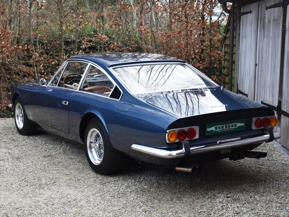 Bild 3/43 von Ferrari 365 GT 2+2 (1970)
