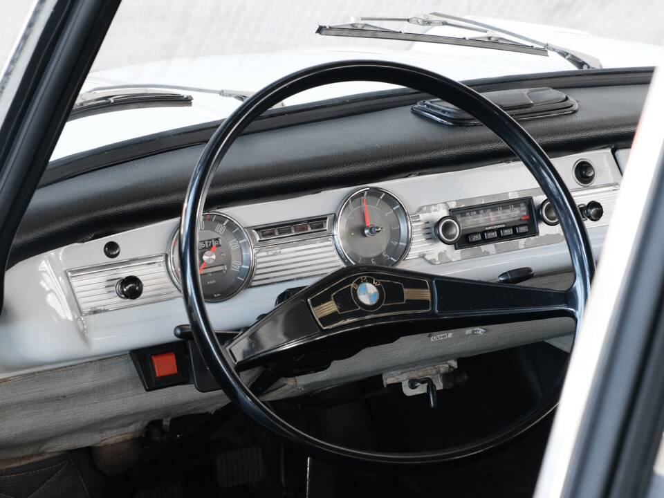 Image 23/50 of BMW 700 LS Luxus (1965)