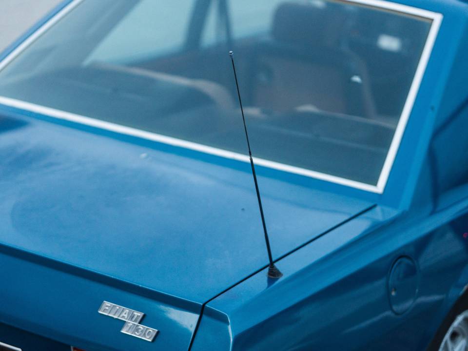 Image 11/37 of FIAT 130 Coupé (1974)