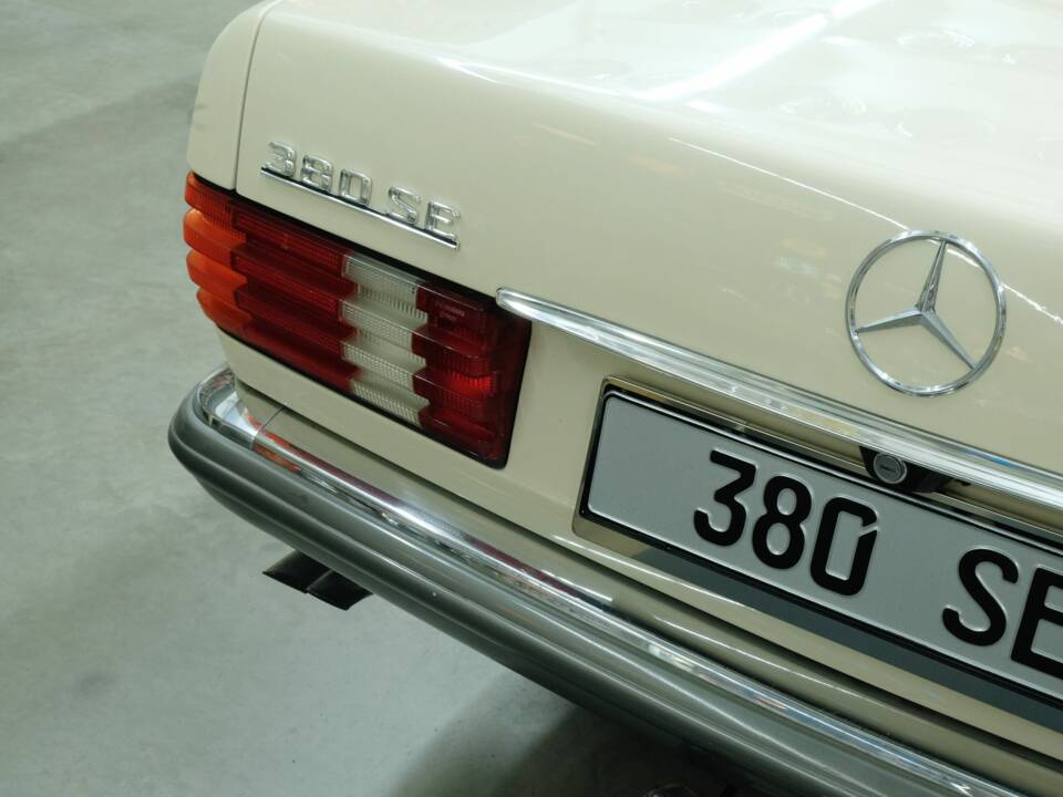 Bild 12/50 von Mercedes-Benz 380 SE (1980)