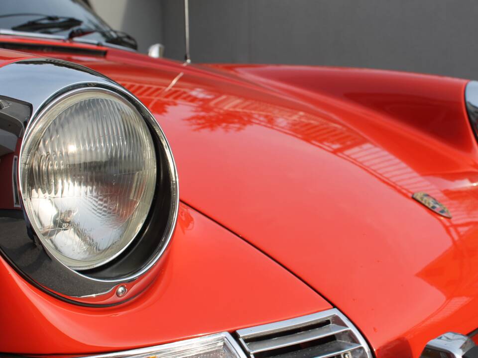 Image 63/79 of Porsche 912 (1969)