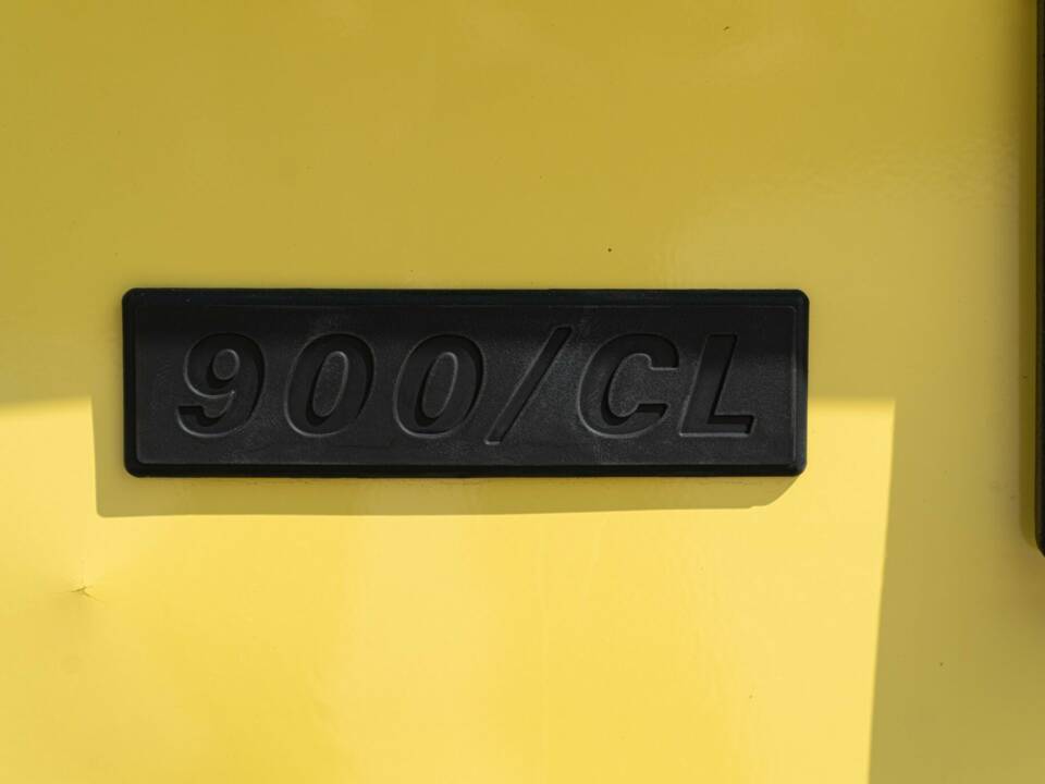 Immagine 11/50 di FIAT 127 Moretti Midimaxi 900 (1980)