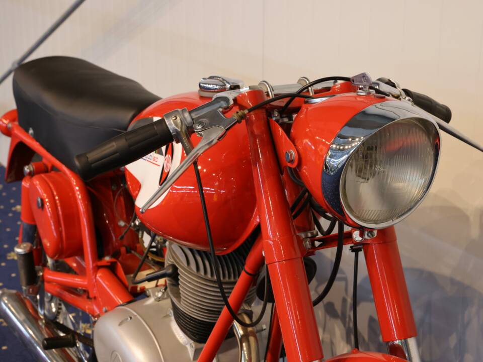 Image 12/26 of Gilera Giubileo 100 (1900)