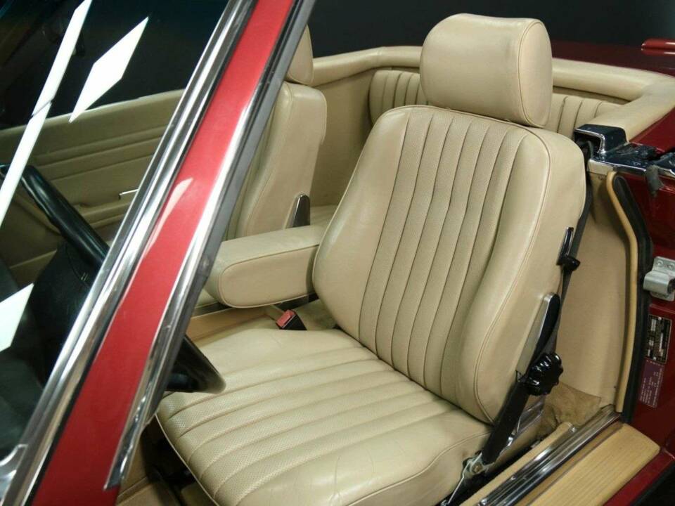 Bild 11/30 von Mercedes-Benz 560 SL (1989)
