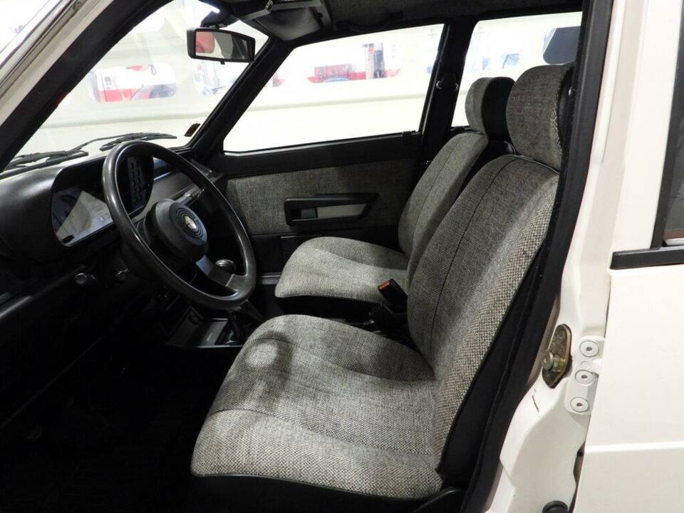 Bild 5/14 von Alfa Romeo Giulietta 1.6 (1985)