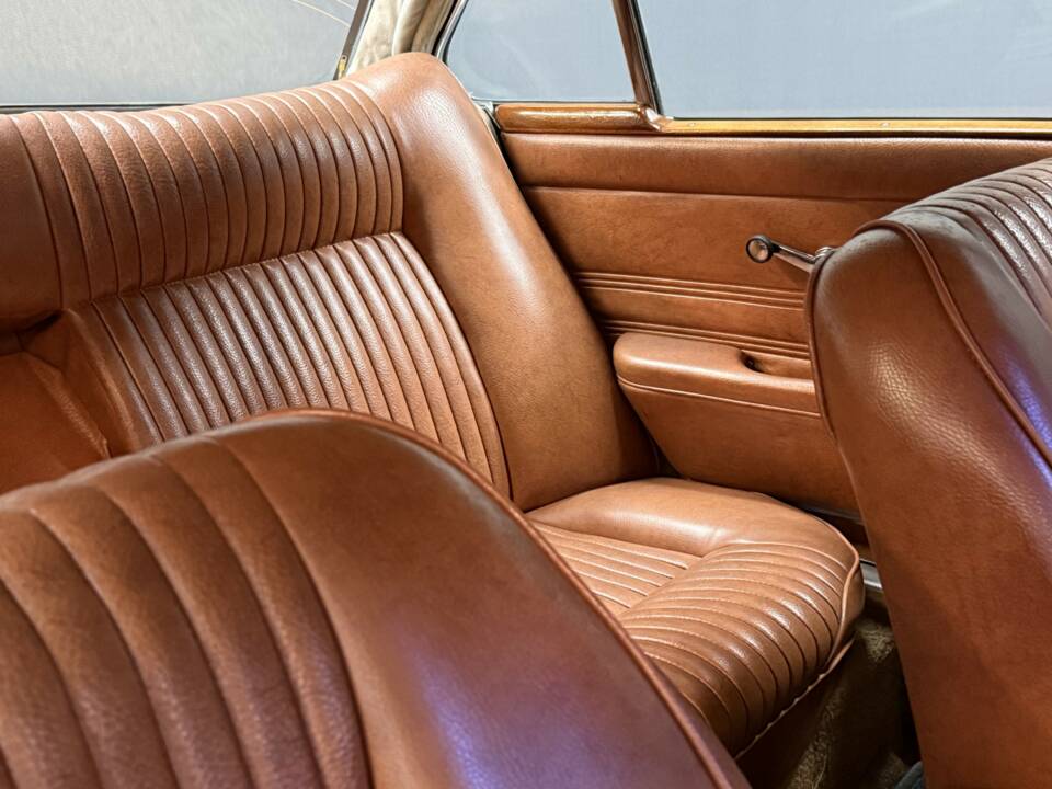 Bild 28/50 von Jaguar XJ 6 4.2 (1972)