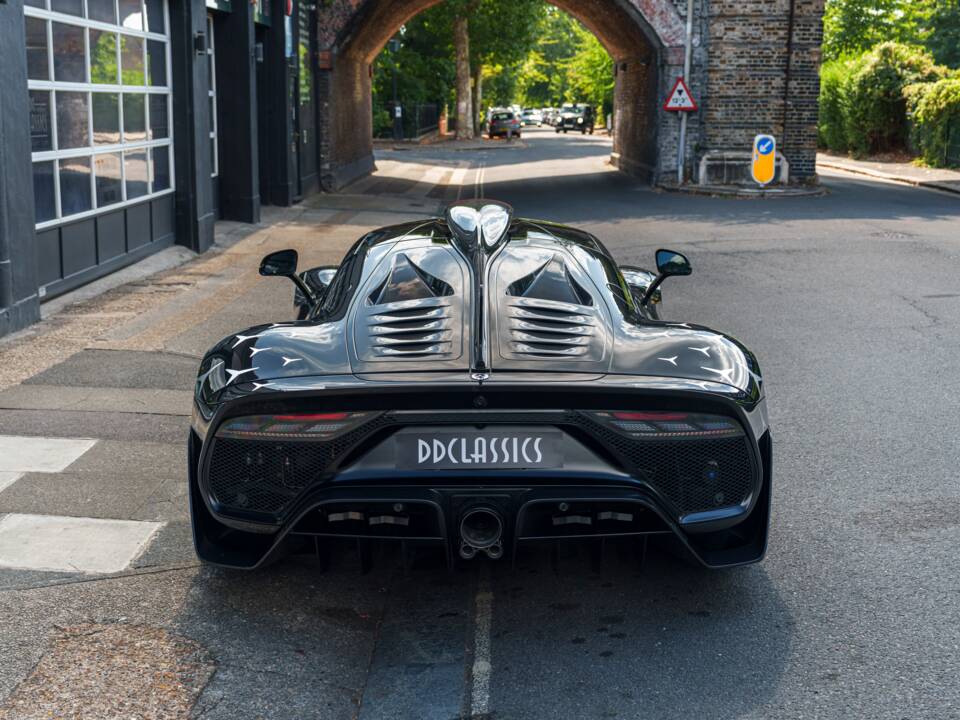 Image 6/23 of Mercedes-AMG One (2025)