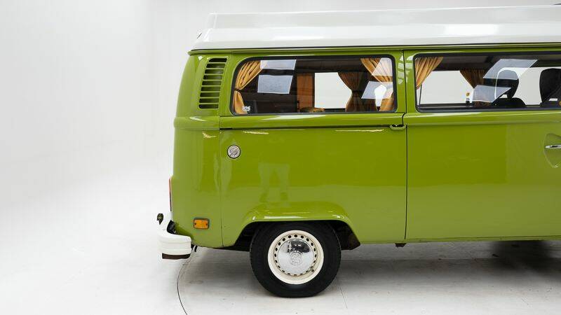 Image 9/15 of Volkswagen T2b Westfalia (1979)
