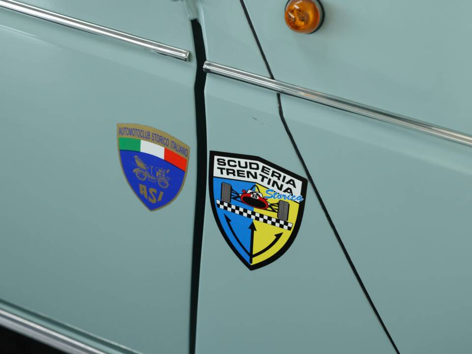 Bild 45/50 von Renault R 4 (1963)
