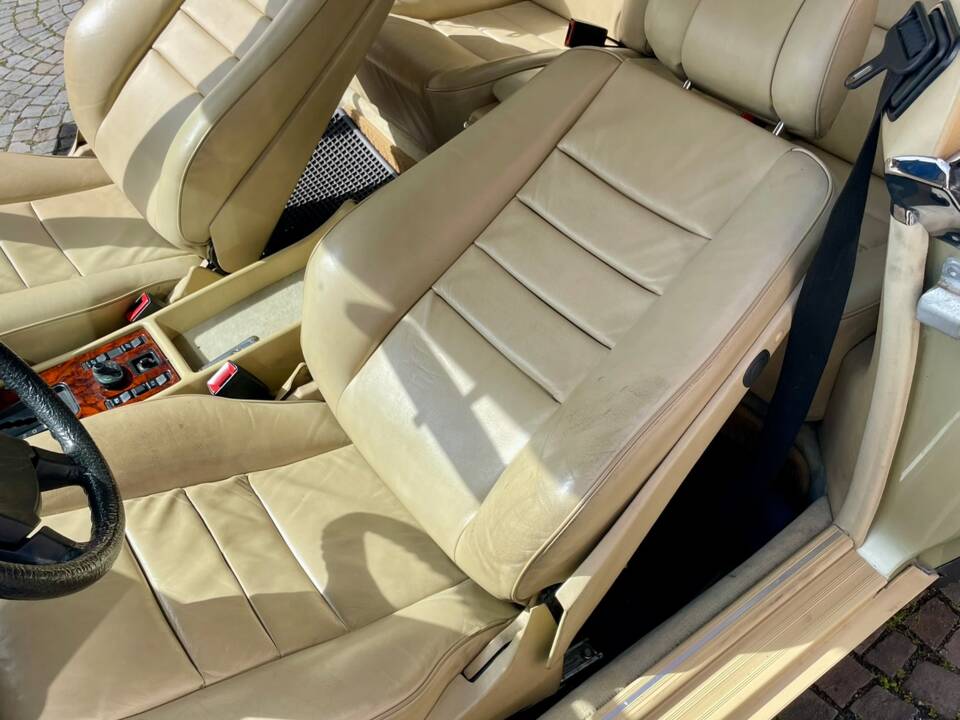 Bild 3/65 von Mercedes-Benz 380 SEC (1983)