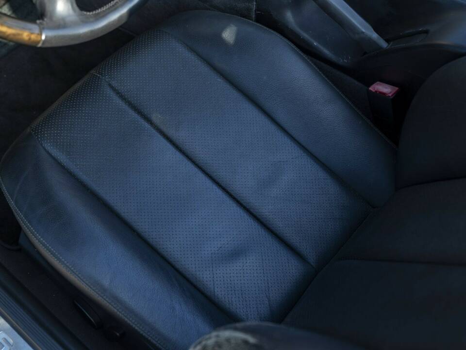 Image 22/50 de Mercedes-Benz SLK 320 (2001)