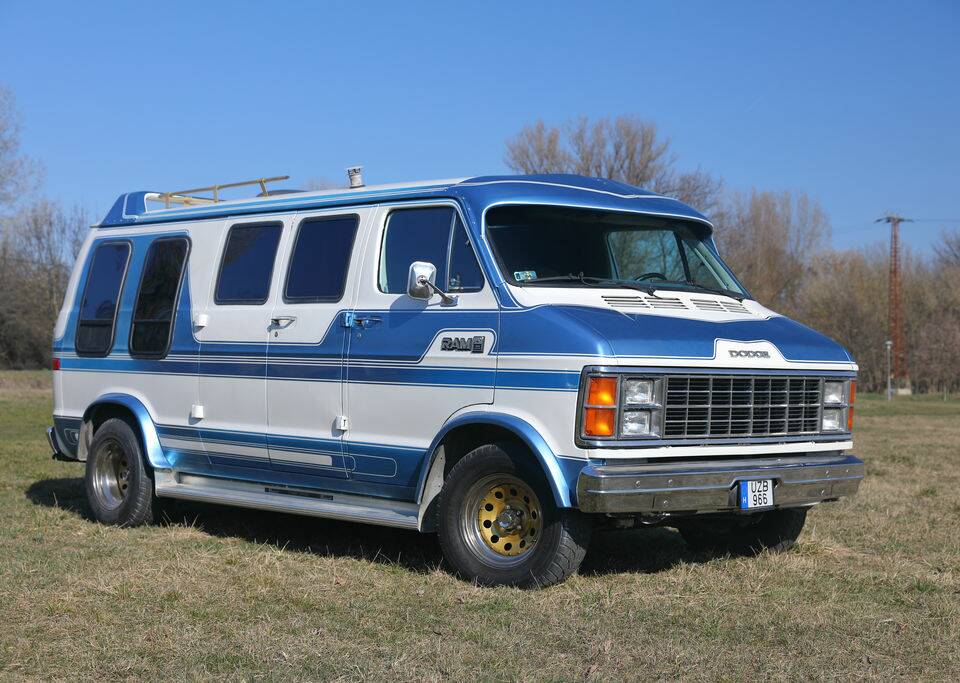 Bild 3/8 von Dodge Ram Van (1982)