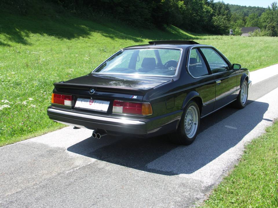 Image 2/37 of BMW M 635 CSi (1988)