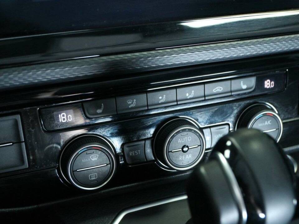 Image 16/50 of Volkswagen T6 Multivan 2.0 TDI (2020)