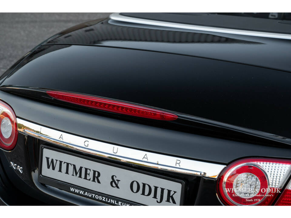 Image 30/37 of Jaguar XK 4.2 (2006)