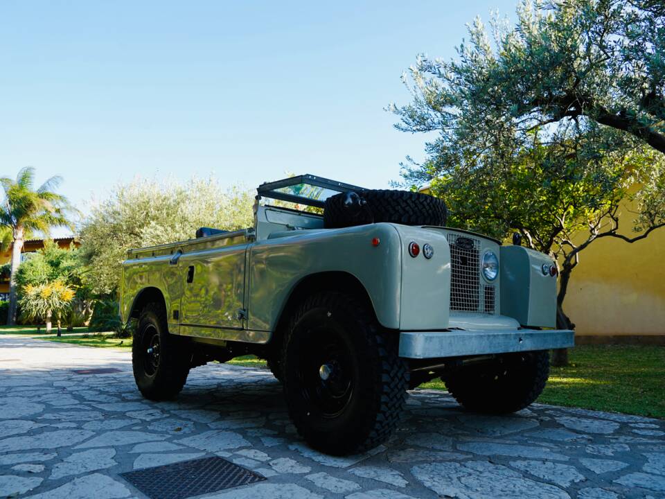 Bild 11/100 von Land Rover 88 (1968)