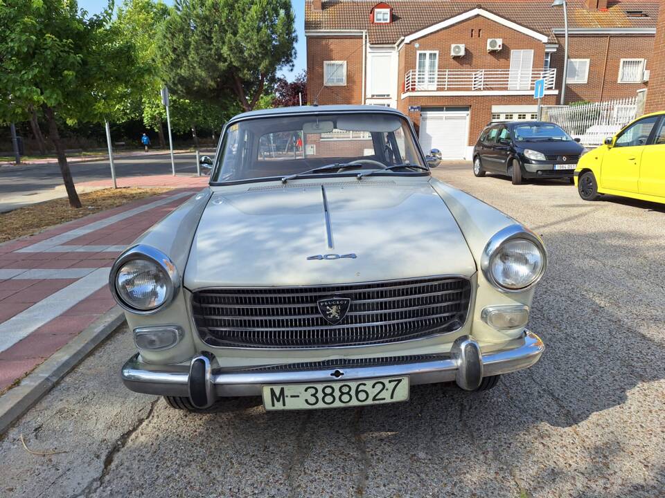 Immagine 1/52 di Peugeot 404 Break (1964)