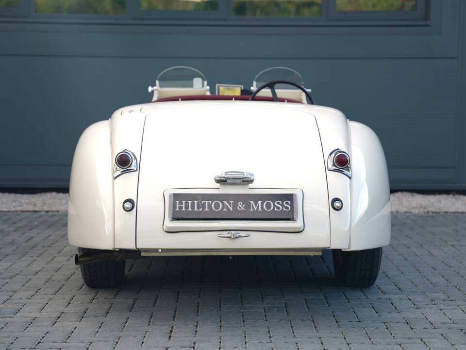 Image 8/50 of Jaguar XK 120 OTS (1950)