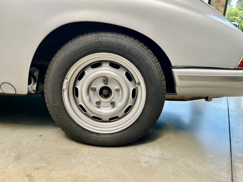 Bild 71/99 von Porsche 911 Carrera 3.2 (1983)