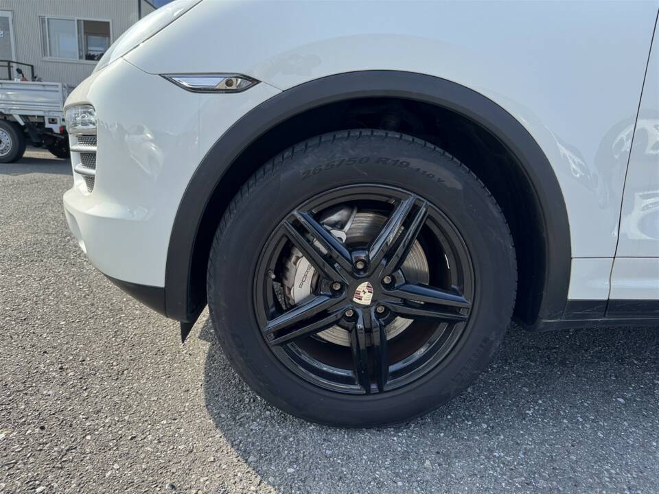 Bild 54/61 von Porsche Cayenne S (2010)