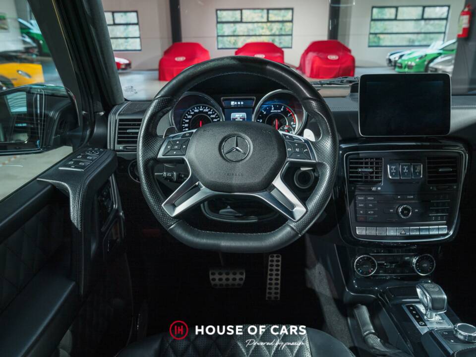 Bild 16/25 von Mercedes-Benz G 63 AMG (lang) (2016)