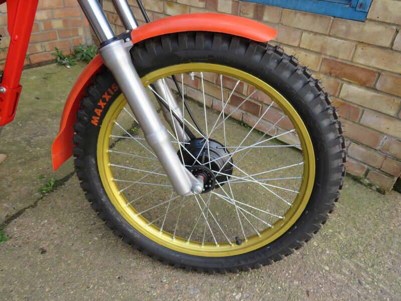 Bild 26/38 von Honda DUMMY (1983)