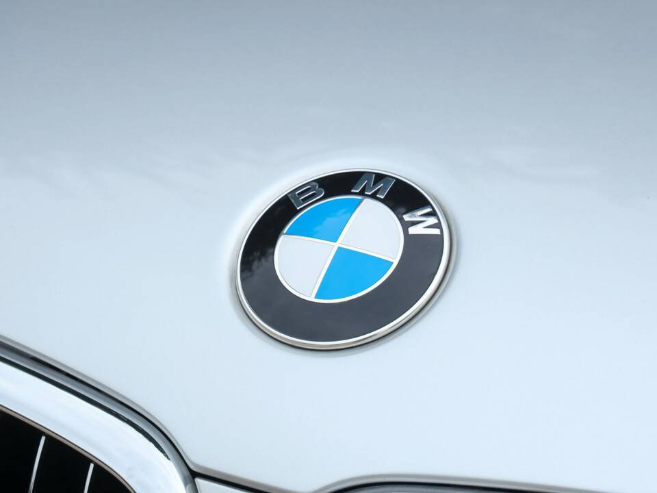Obraz 18/50 pojazdu BMW 750i (2007)