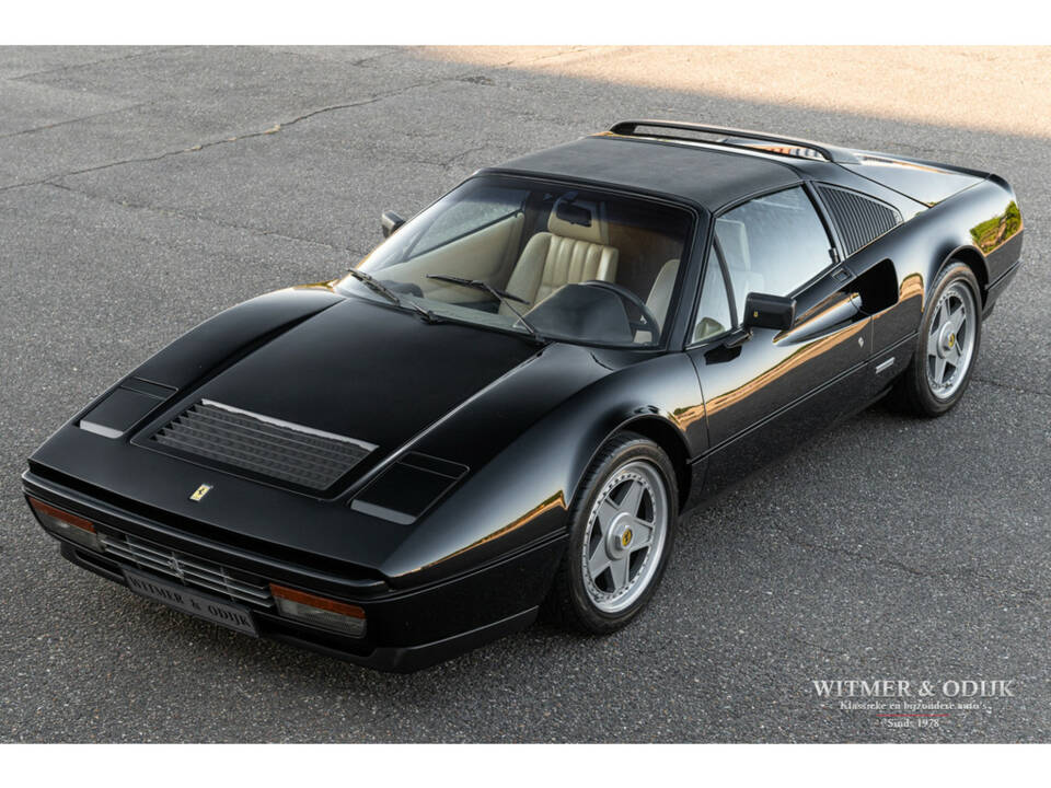 Image 20/41 de Ferrari 328 GTS (1989)