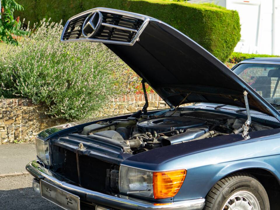 Image 46/50 of Mercedes-Benz 450 SLC (1979)